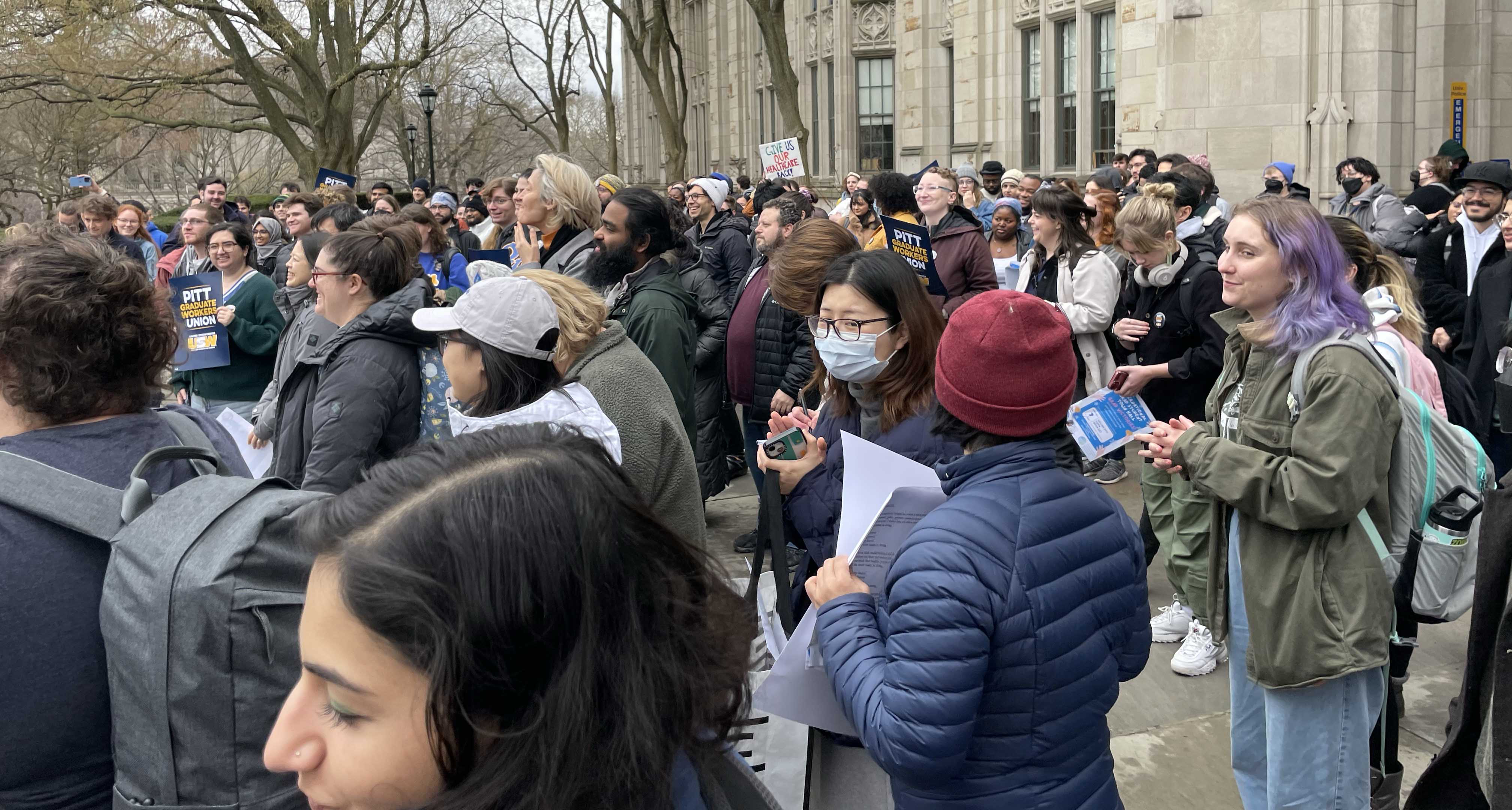 Crowd at grad union rally