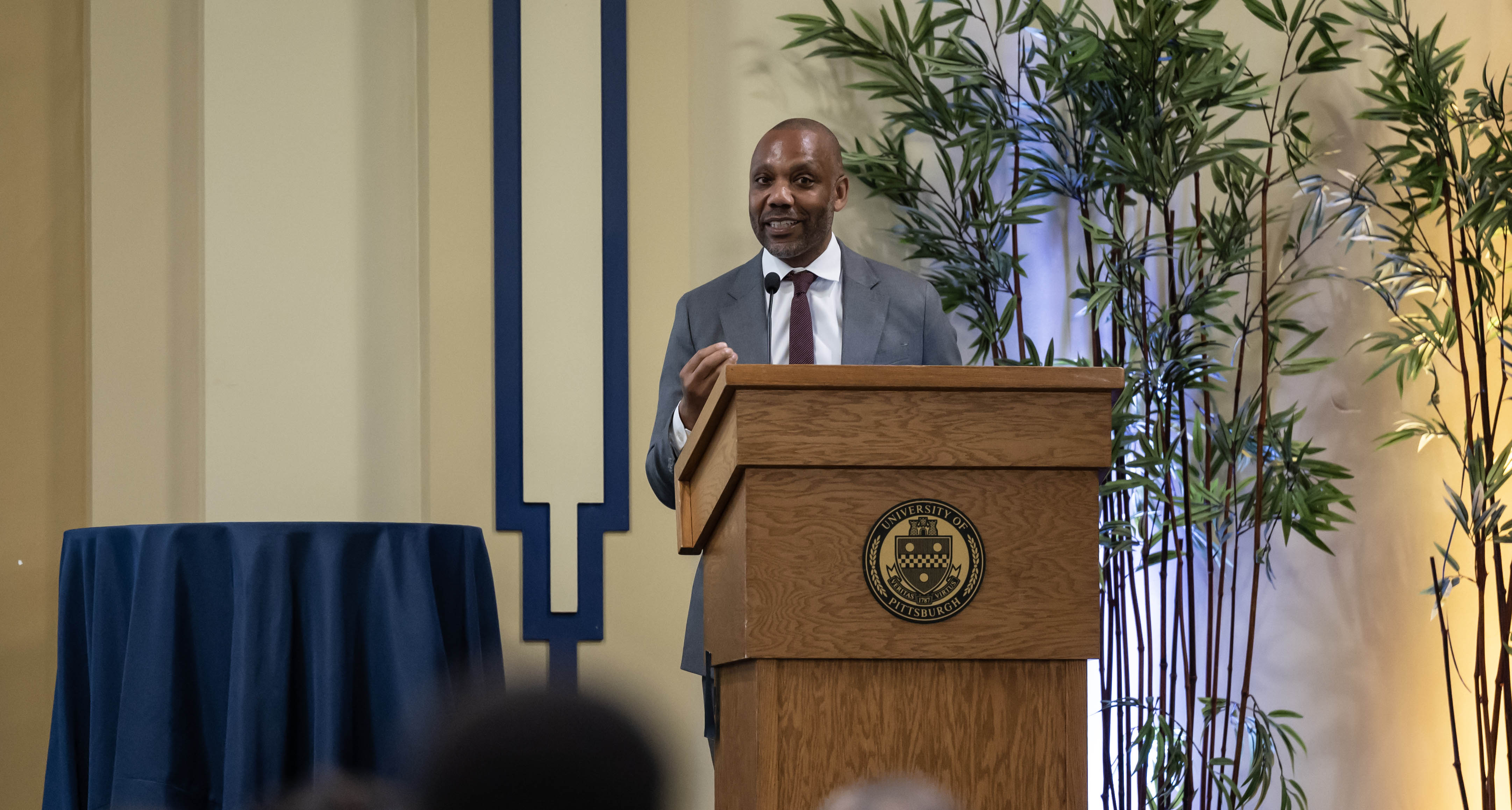 Andre Perry, a senior fellow at Brookings Metro and director of Brookings’ Center for Community Uplift, was the keynote speaker at the March 4 Community Engaged Scholarship Forum. (Aimee Obidzinski | University of Pittsburgh) Andre Perry